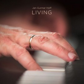 Jan Gunnar Hoff: Living 